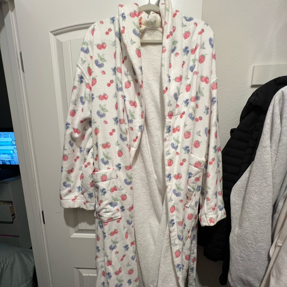 Djerf Avenue Summer Berries Robe XL-XXL